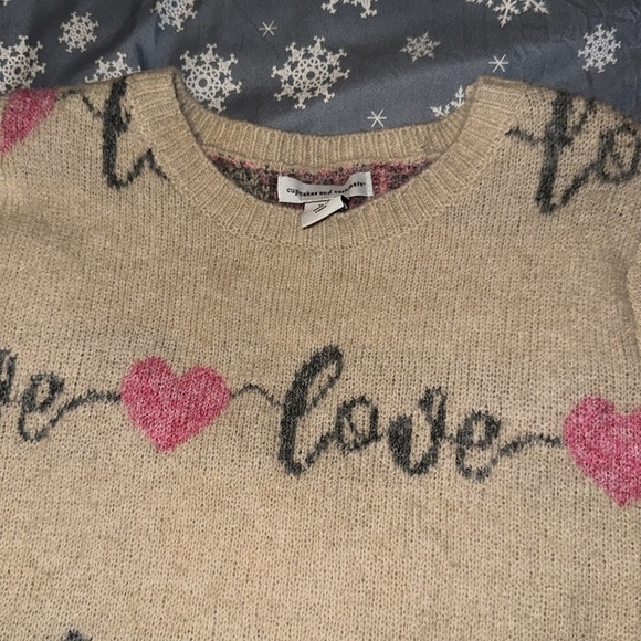 Cupcakes and Cashmere Valentines Day Sweater - Women's Size small - Picture 5 of 8